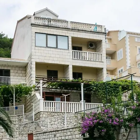 Laura - Comfort One-bedroom With Balcony And Sea View * Babino Polje
