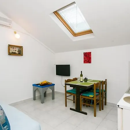 Laura - Comfort One-bedroom With Balcony And Sea View Babino Polje